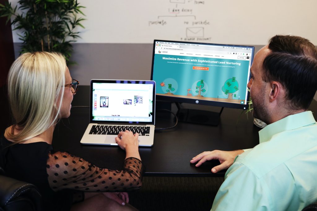 hubspot for startups